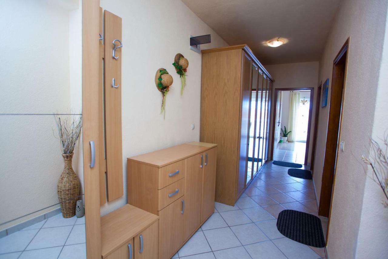 Ferienwohnung Apartman Antonio Makarska Exterior foto