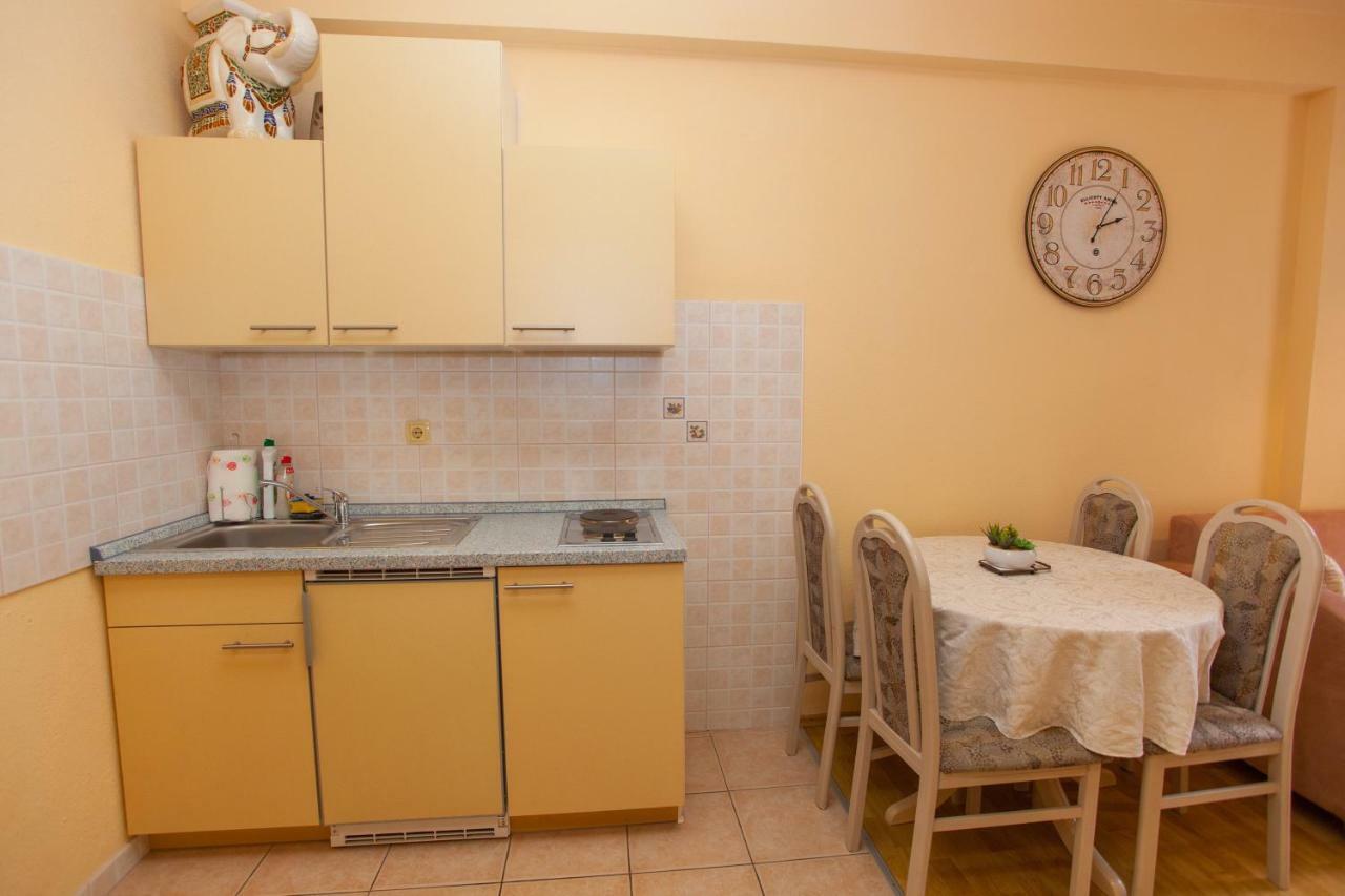 Ferienwohnung Apartman Antonio Makarska Exterior foto